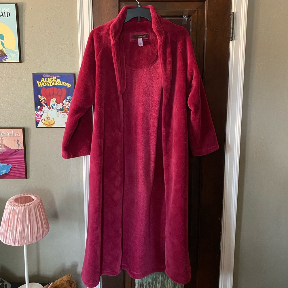 Plush zip robe